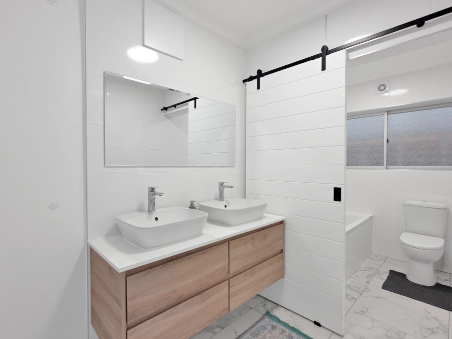 To Let 2 Bedroom Property for Rent in Sea Point Western Cape